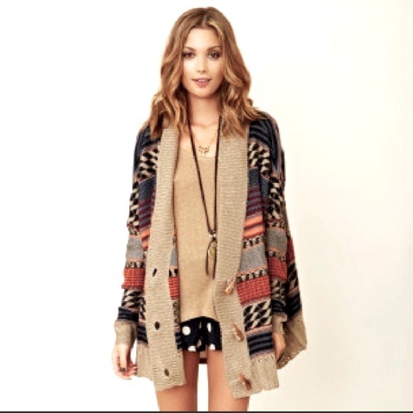 BB Dakota Sweaters - BB Dakota Uri Toggle Batwing Cadigan Aztec